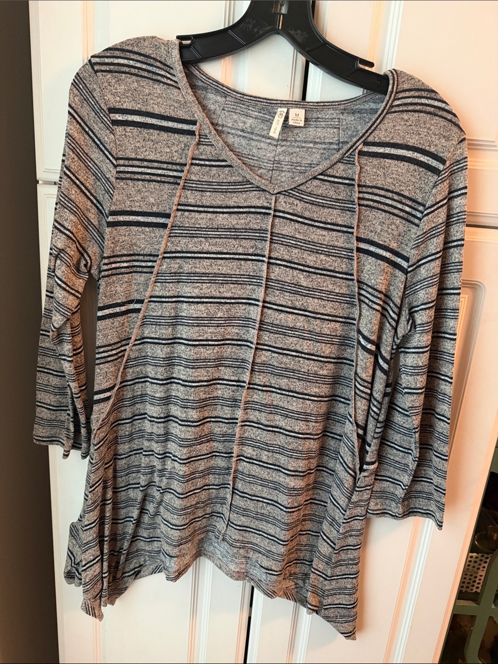 Cato Striped V-Neck Long Sleeve Tunic - Gray & Black Top